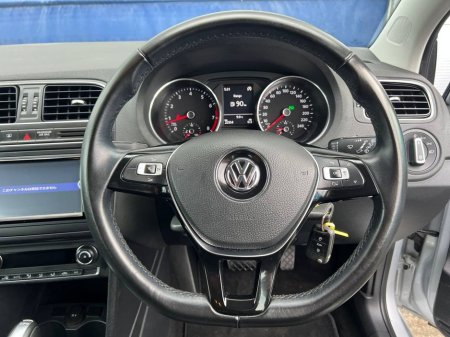 2016 Volkswagen Polo - thumbnail 4