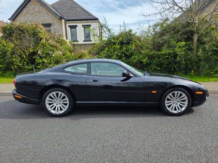 2005 Jaguar X-Type - view 2