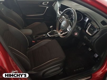 2025 Kia Ceed - thumbnail 6