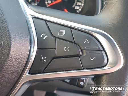 2024 Renault Trafic Passenger 9 SEAT AUTO 170HP RED EDITION €54,999 thumbnail