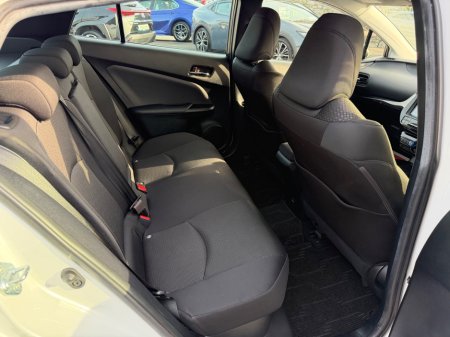 2021 Toyota Prius - thumbnail 5
