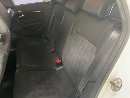 2016 Volkswagen Polo - thumbnail 18