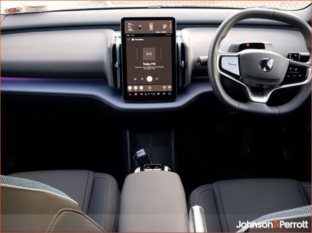 2025 Volvo EX30 69 kWh 272bhp Extended Range PLus €40,900 thumbnail