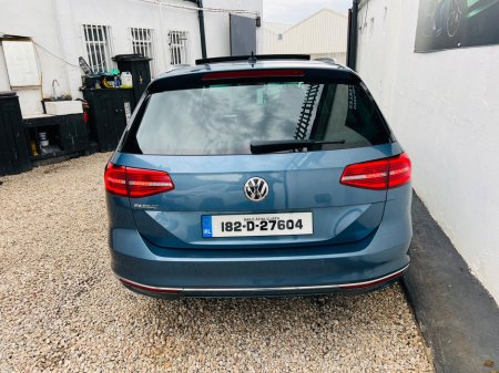 2018 Volkswagen Passat - thumbnail 4