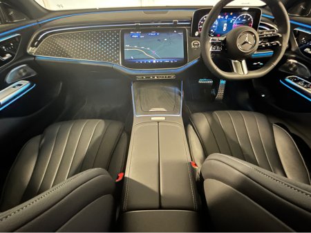 2026 Mercedes-Benz E Class AMG LINE PREMIUM PLUS €91,800 thumbnail