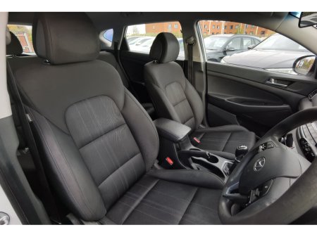 2016 Hyundai Tucson 1.7 CRDI DIESEL **BRAND NEW CLUTCH** - FINANCE AVAILABLE - CALL US TODAY ON 01 492 6566 OR 087-092 5525 €9,950 thumbnail