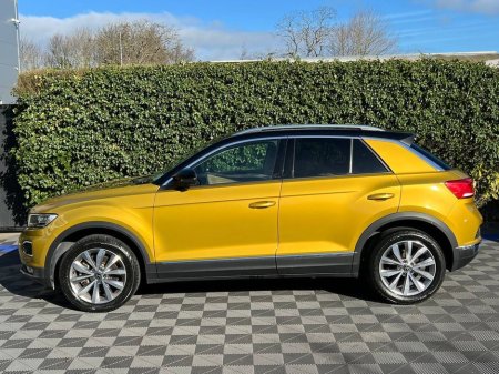 2021 Volkswagen T-Roc - thumbnail 3