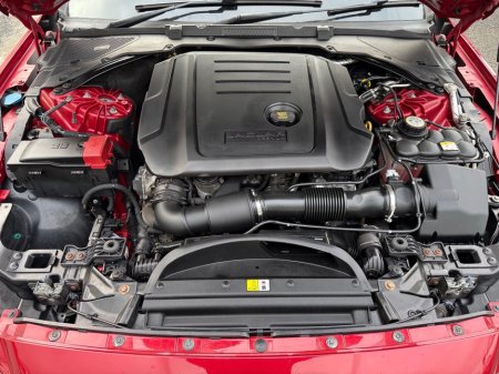 2018 Jaguar XF - thumbnail 18