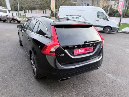 2015 Volvo V60 - thumbnail 9