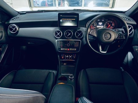 2017 Mercedes-Benz A Class A180 €18,995 thumbnail