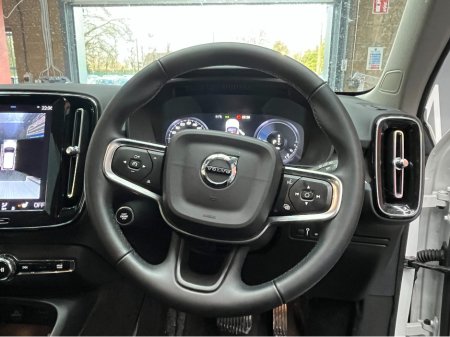 2021 Volvo XC40 €30950 2021 VOLVO XC40 RECHARGE PLUG-IN HYBRID T5 1.5 AUTOMATIC / CRUISE CONTROL / 360° PARKING CAMERA / ELECTRIC MEMORY & HEATED SEATS / HEATED STEERING WHEEL / APPLE CARPLAY €30,950 thumbnail