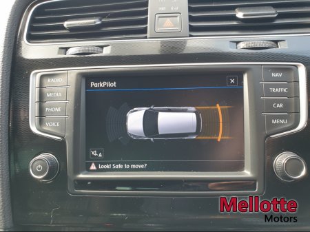 2017 Volkswagen Golf - thumbnail 14