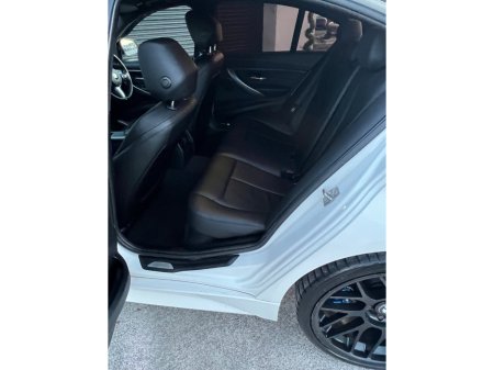 2012 BMW 3 Series - thumbnail 22