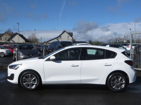 2023 Ford Focus - thumbnail 5