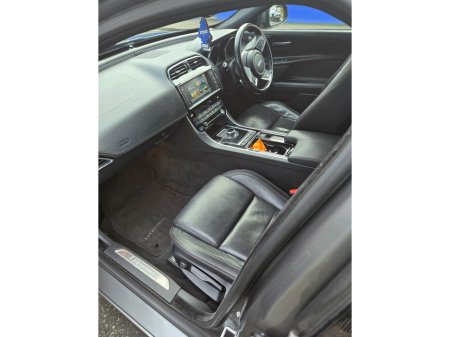 2018 Jaguar XE 2.0 D R-SPORT 180PS 4DR AUTOMATIC VERY NICE CAR €14,950 thumbnail