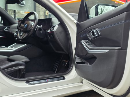 2022 BMW 3 Series 330E M SPORT AUTO. FSH. FINANCE ARRANGED. SIMI. AA APPROVED. thumbnail