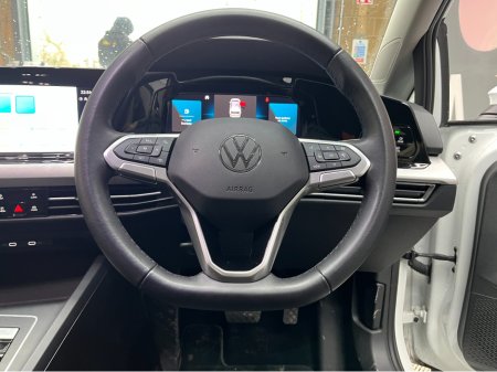 2024 Volkswagen Golf - thumbnail 8