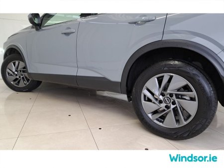 2022 Nissan Qashqai 1.3 MILD HYBRID SV CVT €3000 Scrappage Offer €26,995 thumbnail