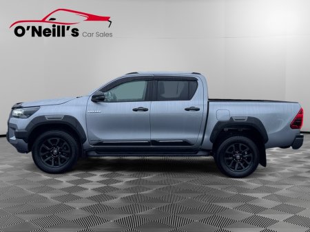 2024 Toyota Hilux *NO VAT* 2.8 INVINCIBLE AUTO #319 €51,999 thumbnail