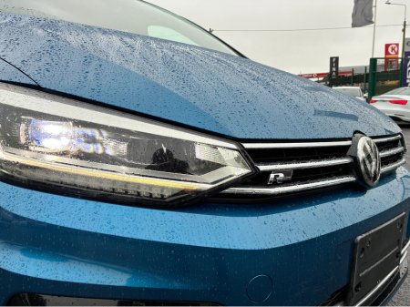 2016 Volkswagen Touran ( 162 REG R-LINE EDITION 1.4 TSI AUTO 7 SEATER CARPLAY ANDROID AUTO  LARGE TOUCH SCREEN -  SPECIALISING IN IMPORTS OF GERMAN AUTOMATIC HI SPEC €18,500 thumbnail
