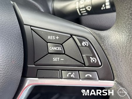 2018 Nissan Qashqai 1.2 XE 18 4DR €16,425 thumbnail