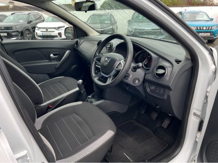 2020 Dacia Sandero STEPWAY SIGNATURE BLUE 4DR €14,950 thumbnail