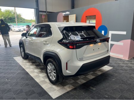 2021 Toyota Yaris Cross €23950! 2021 TOYOTA YARIS CROSS 1.5 HYBRID / 78k KMs / REVERSE CAMERA ,  ADAPTIVE CRUISE & MORE €23,950