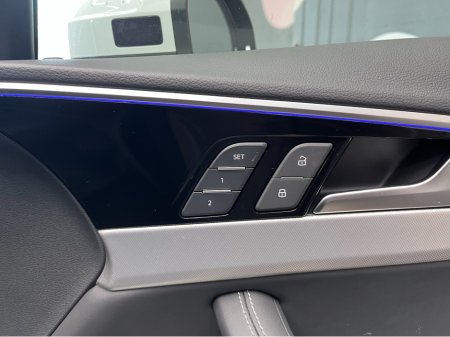 2024 Audi A4 2024 AUDI A4 40TDI QUATTRO ADVANCED 2.0 AUTOMATIC / CRUISE CONTROL / ELECTRIC MEMORY & HEATED SEATS / PADDLE SHIFTERS / APPLE CARPLAY / AMBIEN TLIGHTS thumbnail