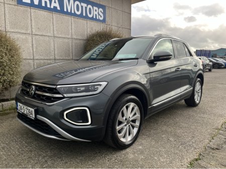 2024 Volkswagen T-Roc - thumbnail 5