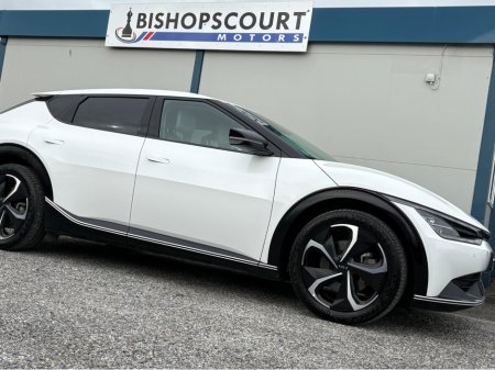 2024 Kia EV6 - thumbnail 3