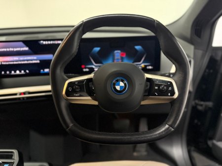 2023 BMW iX - thumbnail 16