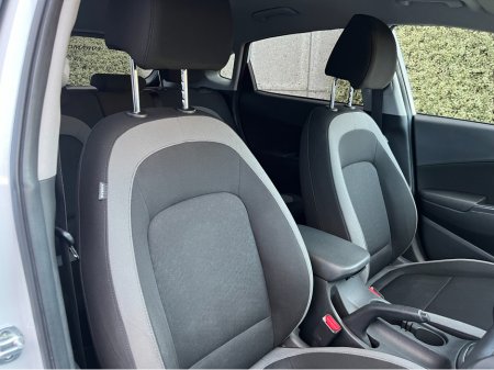 2018 Hyundai Kona KAUAI EXECUTIVE 1.0 PETROL //HEATED SEATS//REVERSE CAMERA//CARPLAY// €14,950 thumbnail