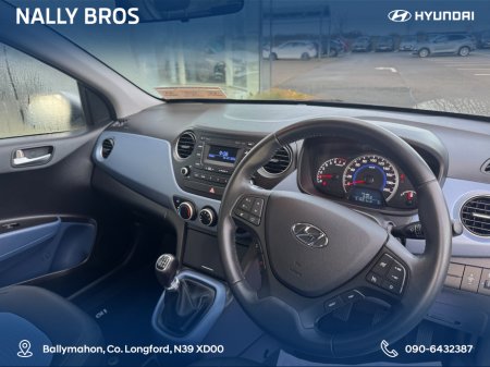 2017 Hyundai i10 DELUXE 4DR thumbnail