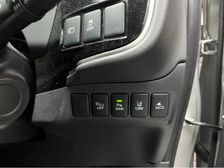 2019 Mitsubishi Outlander - thumbnail 16