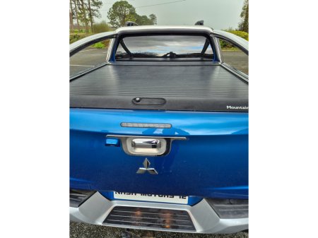 2017 Mitsubishi L200 - thumbnail 7