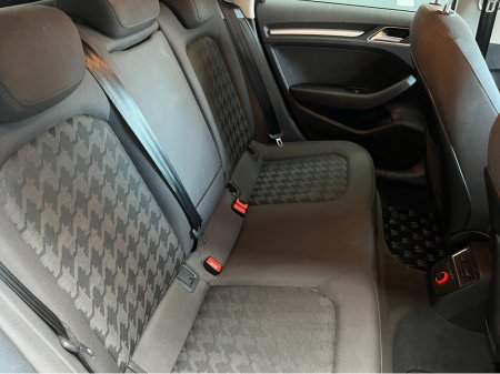 2016 Audi A3 Sportback 2016 AUDI A3 SPORTBACK TFSI 1.4 AUTOMATIC / CRUISE CONTROL / REVERSE CAMERA AND MORE thumbnail