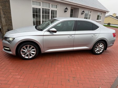 2022 Skoda Superb - thumbnail 7