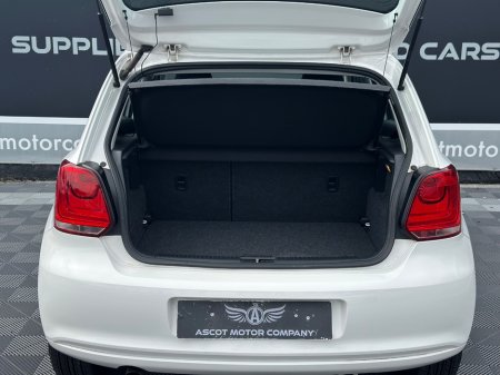 2013 Volkswagen Polo - thumbnail 8