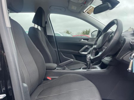 2015 Peugeot 308 ACTIVE 1.6 HDI 92 4DR €8,250 thumbnail