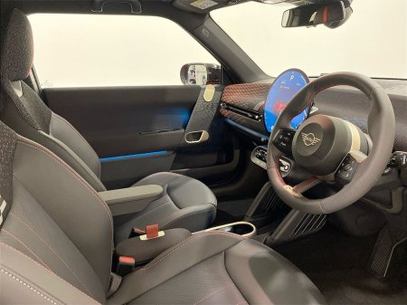 2025 MINI Hatch Cooper E €31,950 thumbnail