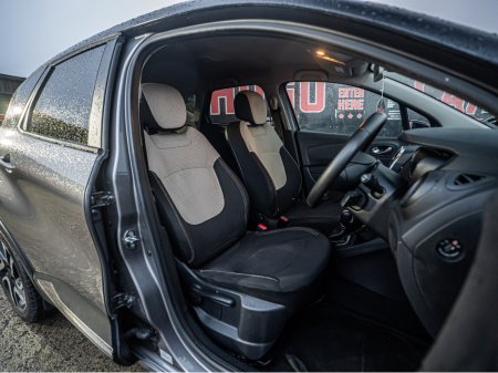 2018 Renault Captur 182 Captur 1.5dci Auto/New NCT/Warranty €11,888 thumbnail