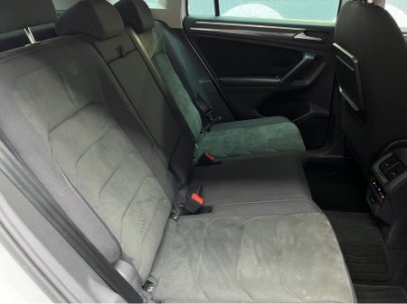 2019 Volkswagen Tiguan €25950 2019 VOLKSWAGEN TIGUAN TDI 4MOTION HIGH LINE 2.0 AUTOMATIC / CRUISE CONTROL / 360° PARKING CAMERA / FRONT & REAR HEATED SEATS / PADDLE SHIFTER €25,950 thumbnail