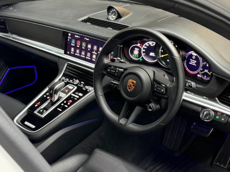 2023 Porsche Panamera - thumbnail 10