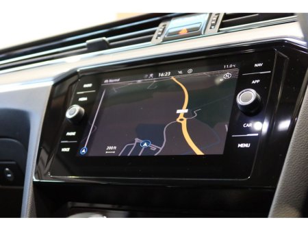 2022 Volkswagen Passat GTE DSG #16 €27,950 thumbnail