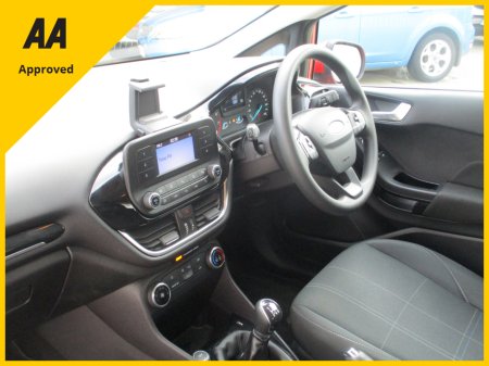 2018 Ford Fiesta - thumbnail 10