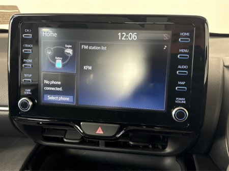 2023 Toyota Yaris CR LUNA**TOUCHSCREEN BLUETOOTH MEDIA**SEMI DIGITAL DASH**REVERSE CAMERA**PARKING SENSORS**MULTIFUNCTIONAL STEERING WHEEL**CRUISE CONTROL**KEYLESS START*8AUTO LIGHTS**AUTO WIPERS**ISOFIX** €26,795 thumbnail