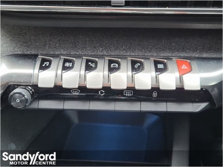 2022 Peugeot 3008 1.2 PureTech 130bhp Auto Allure €27,950 thumbnail