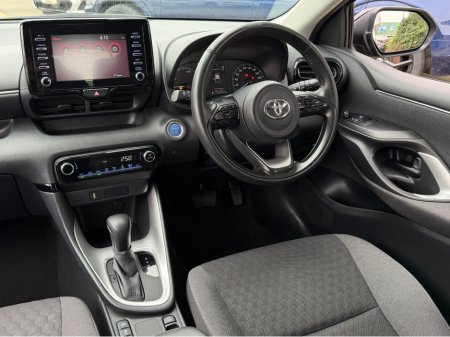 2023 Toyota Yaris - thumbnail 27