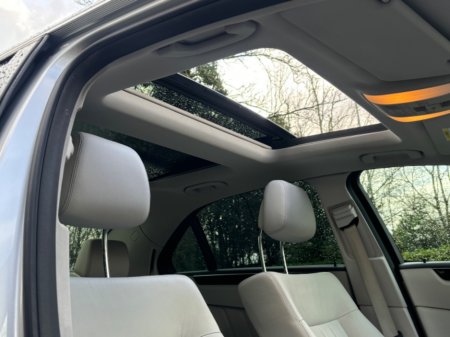 2015 Mercedes-Benz E Class - thumbnail 9