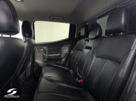 2018 Mitsubishi L200 (182) WARRIOR 2.4 DI-D 4WD €19,508 thumbnail